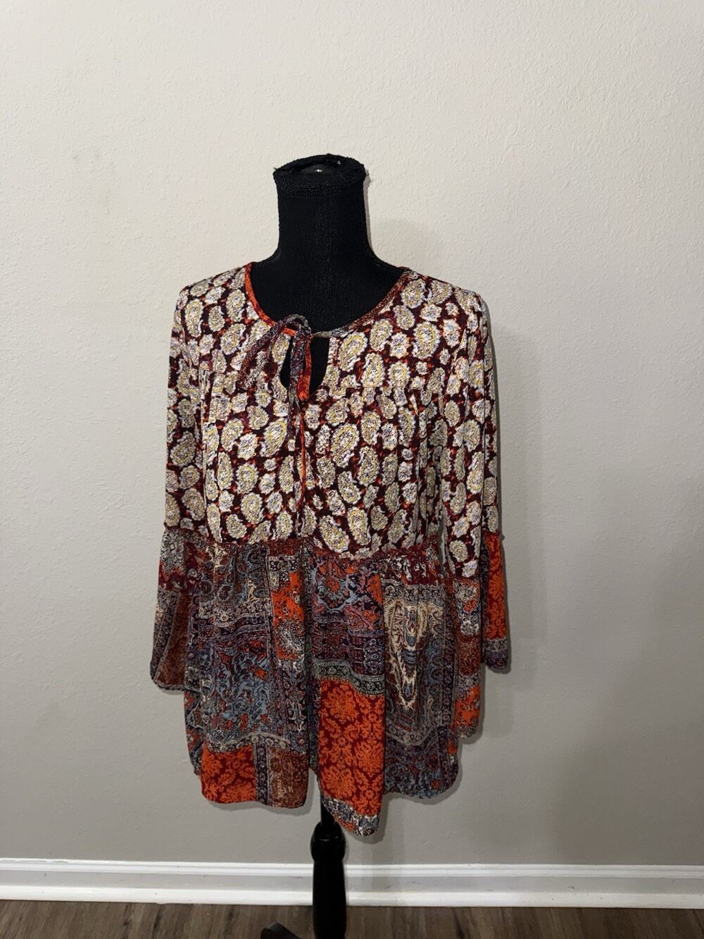 Figueroa & Flower Medium Patchwork Paisley Tunic Top Bell Sleeve Boho Tie Neck
